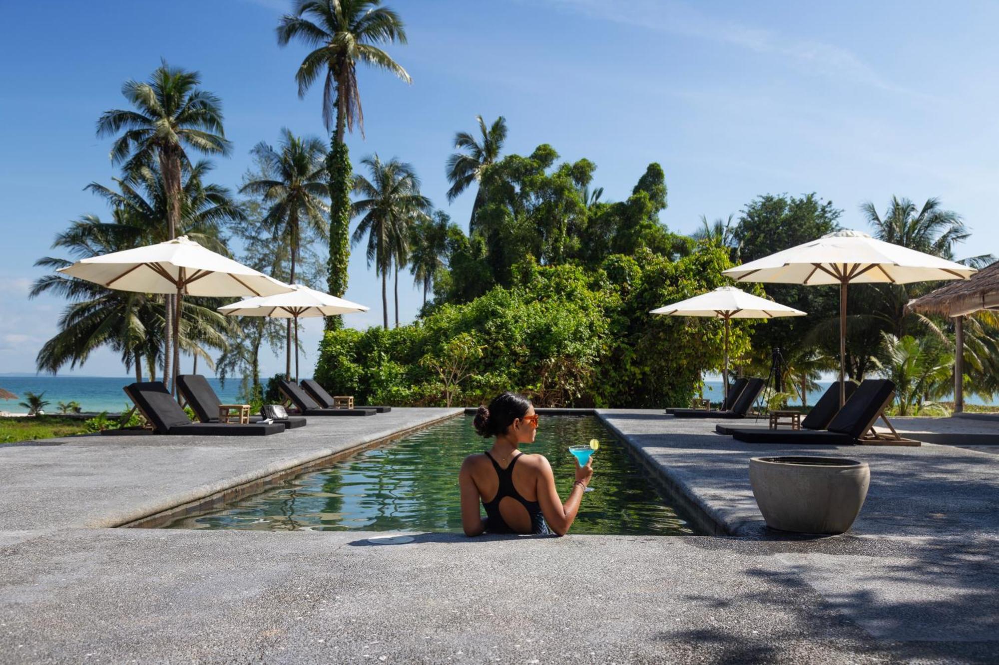 Tamu Koh Rong Hotel Pagoda Beach Екстериор снимка