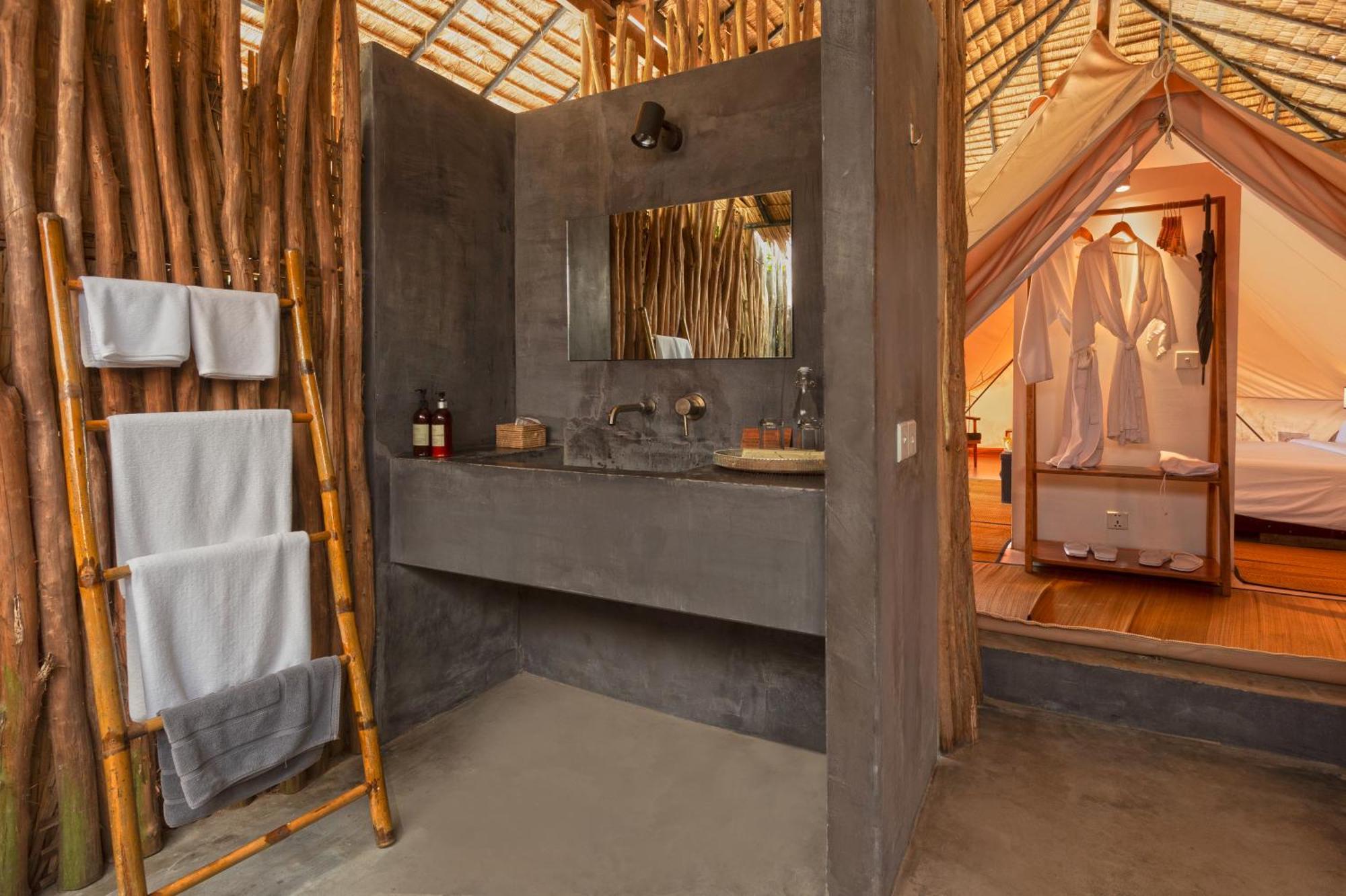 Tamu Koh Rong Hotel Pagoda Beach Екстериор снимка