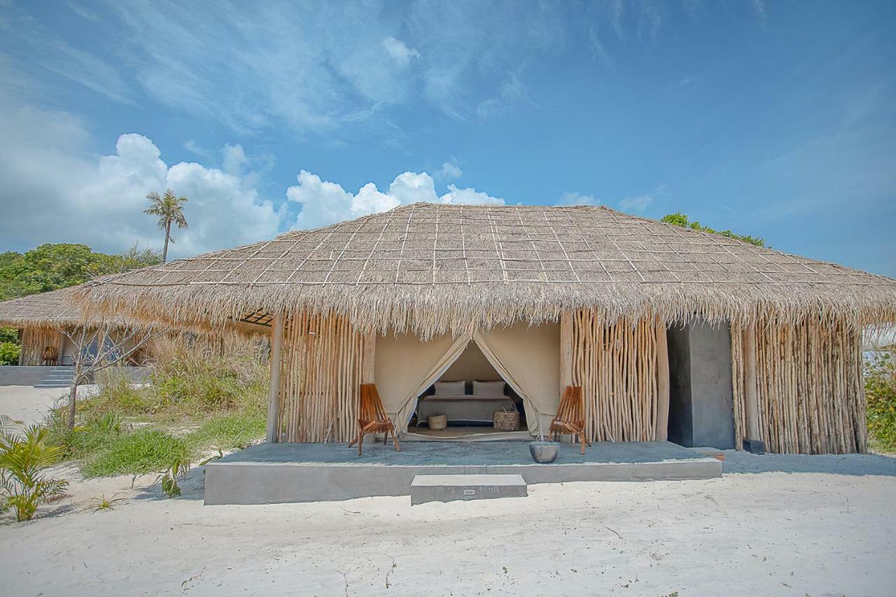 Tamu Koh Rong Hotel Pagoda Beach Екстериор снимка