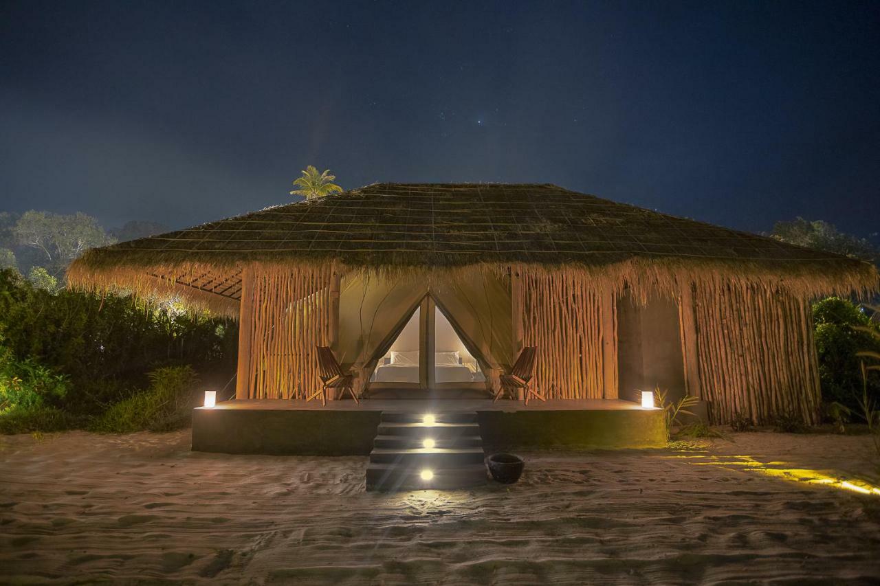 Tamu Koh Rong Hotel Pagoda Beach Екстериор снимка