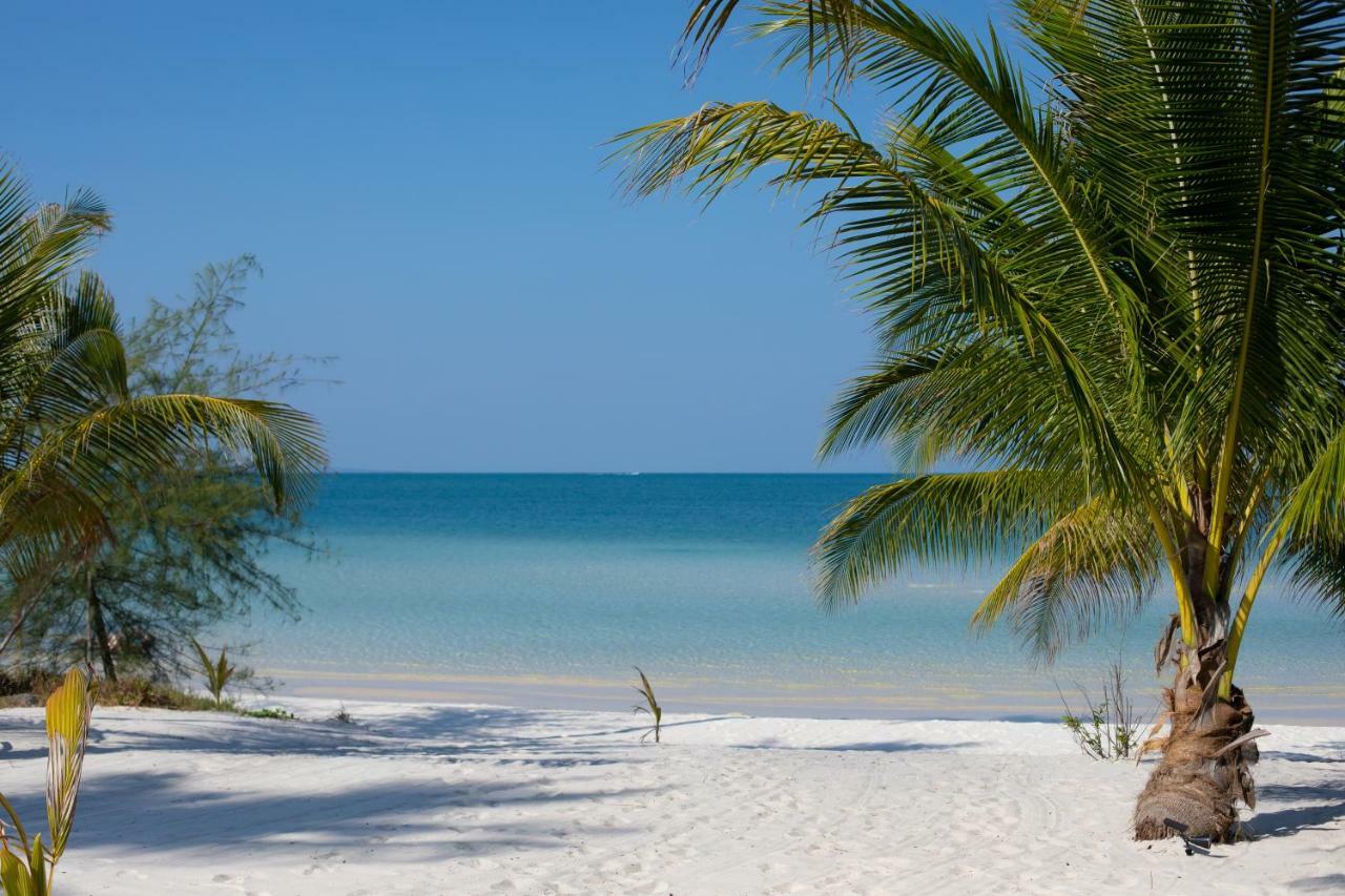 Tamu Koh Rong Hotel Pagoda Beach Екстериор снимка